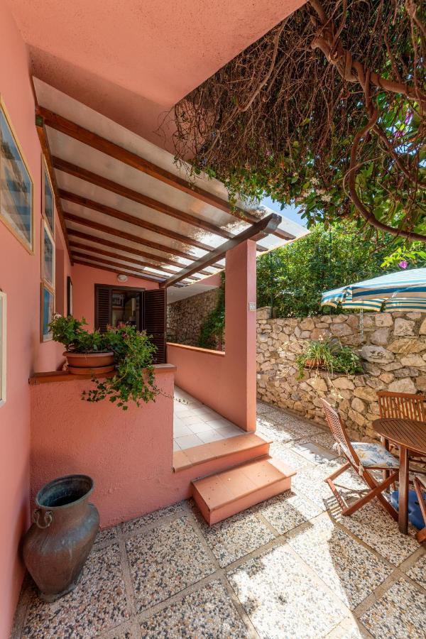 Elbaloves Appartaments Villa Capoliveri  Exterior foto