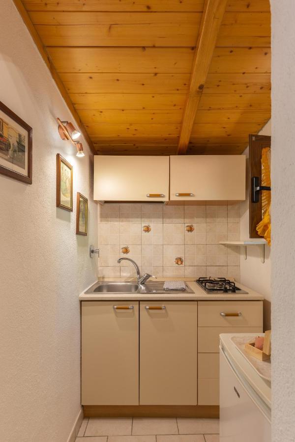 Elbaloves Appartaments Villa Capoliveri  Exterior foto