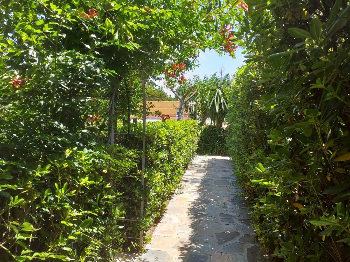 Elbaloves Appartaments Villa Capoliveri  Exterior foto